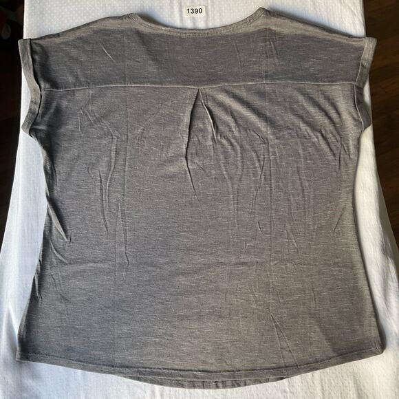 Style & Co Women’s Short Sleeve Screw Neck T-shirt size S, Floral Gray - Picture 7 of 8